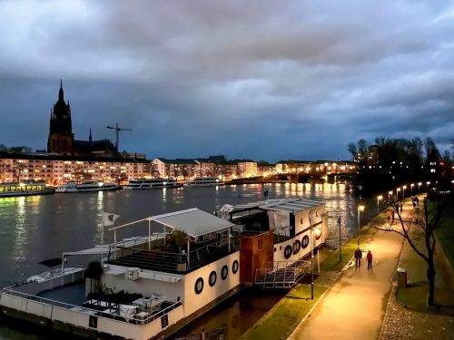 Frankfurt Winter 22-23