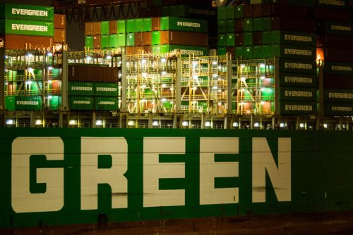 Container-Hafen grün